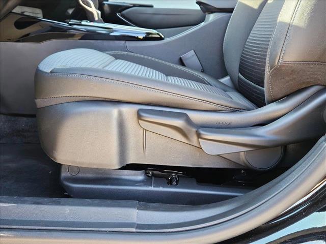 new 2025 Chevrolet Trax car, priced at $25,385