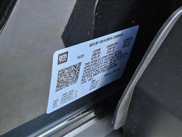 new 2025 Chevrolet Trax car, priced at $25,385
