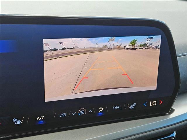 new 2025 Chevrolet Traverse car, priced at $39,995