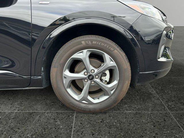 used 2023 Ford Escape car, priced at $26,977