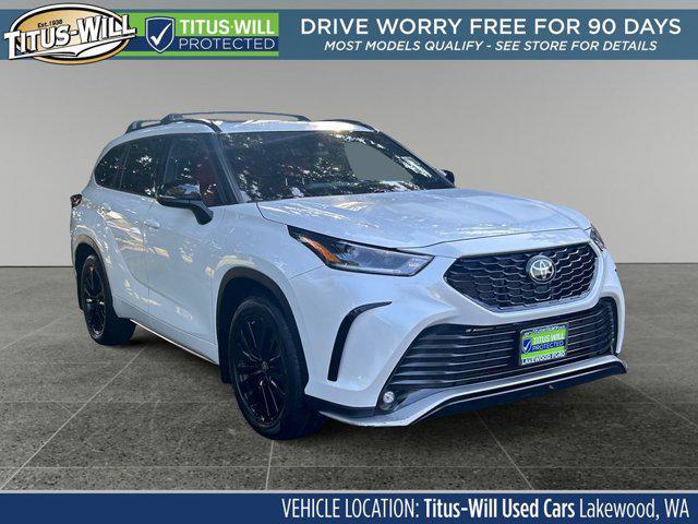 used 2023 Toyota Highlander car, priced at $39,999