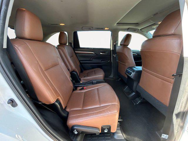 used 2019 Toyota Highlander car, priced at $31,990