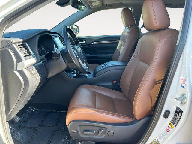 used 2019 Toyota Highlander car, priced at $31,990