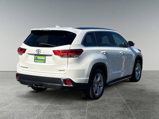 used 2019 Toyota Highlander car, priced at $31,990