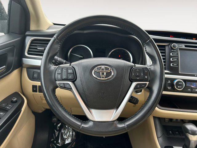 used 2019 Toyota Highlander car, priced at $25,888