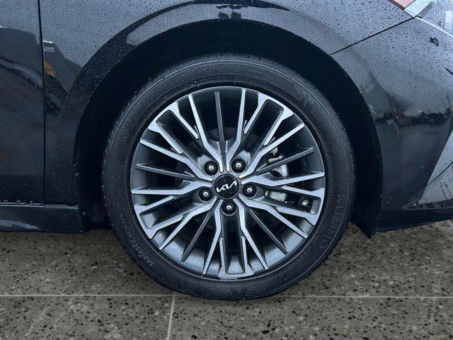 used 2023 Kia Forte car