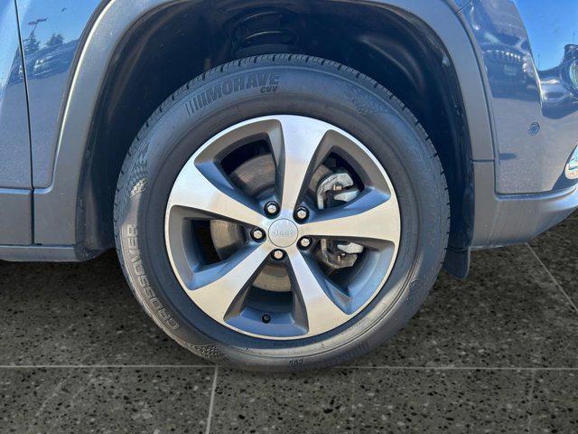 used 2021 Jeep Cherokee car, priced at $24,988