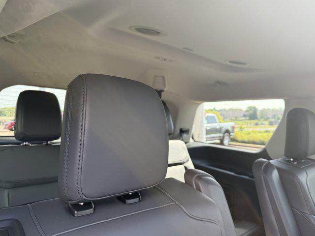 new 2025 Ford Expedition car, priced at $69,490