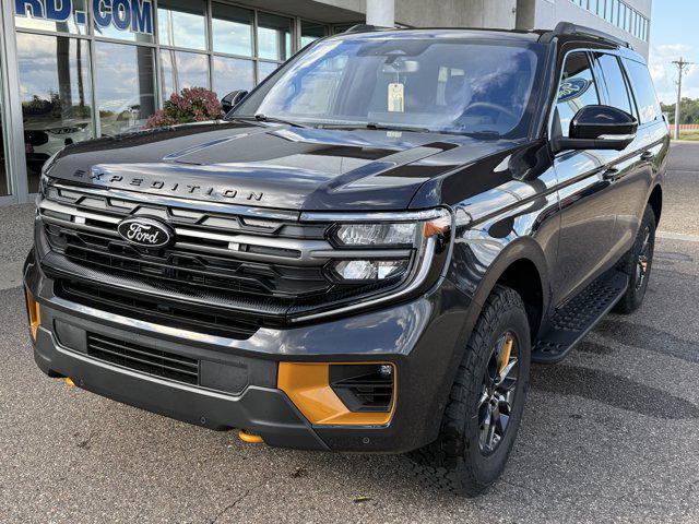 new 2025 Ford Expedition car, priced at $84,040
