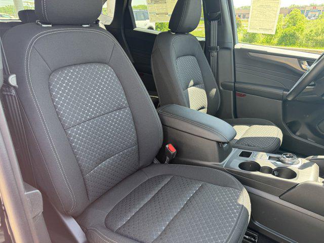 new 2025 Ford Escape car, priced at $34,024