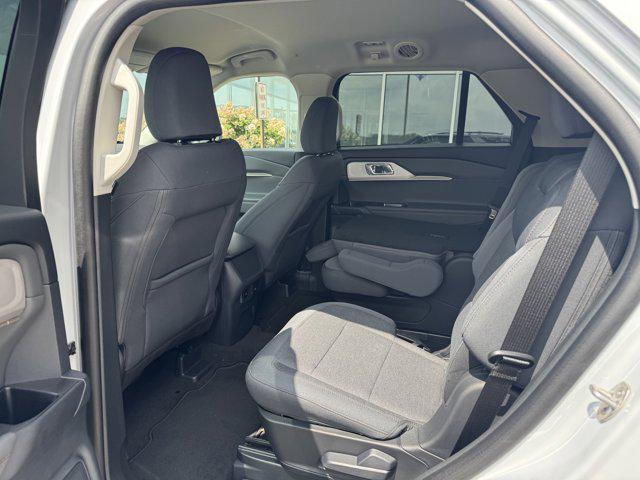 new 2025 Ford Explorer car, priced at $40,678