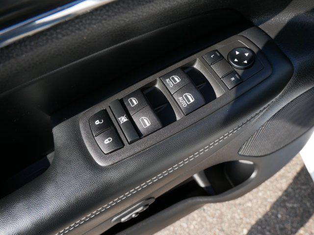 used 2021 Jeep Grand Cherokee car, priced at $28,588