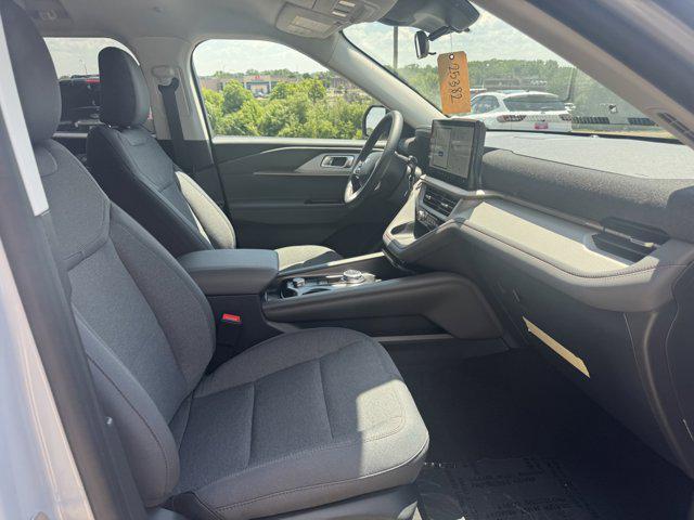 new 2025 Ford Explorer car, priced at $40,864