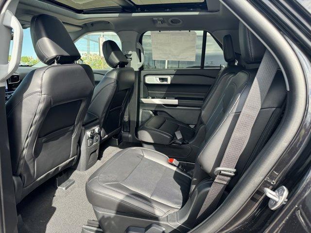 new 2024 Ford Explorer car, priced at $51,471