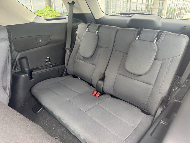 new 2025 Ford Explorer car, priced at $40,521