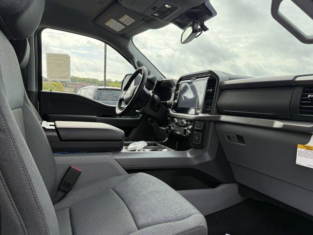 new 2025 Ford F-150 car, priced at $61,594