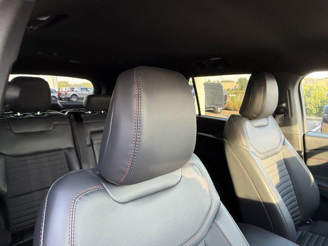 new 2025 Ford Explorer car, priced at $46,752