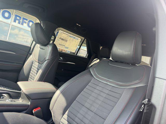new 2025 Ford Explorer car, priced at $47,760
