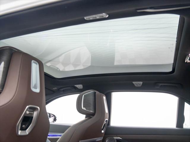 used 2023 BMW 760 car, priced at $90,000