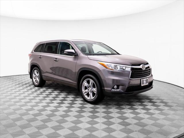 used 2015 Toyota Highlander car, priced at $21,700
