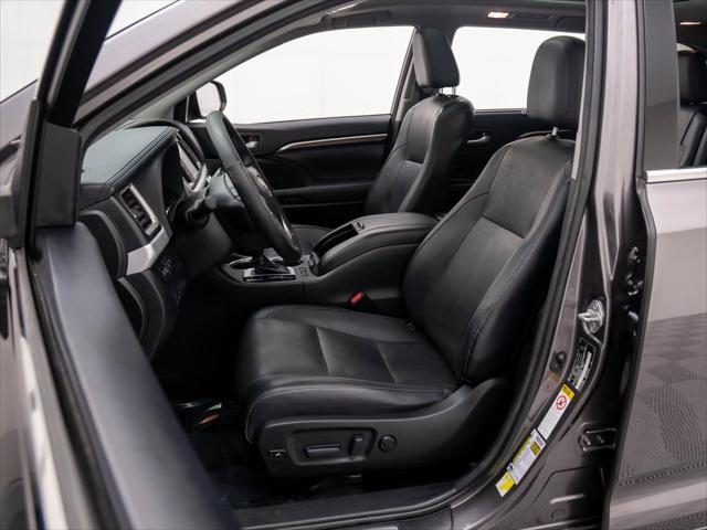 used 2015 Toyota Highlander car, priced at $21,700