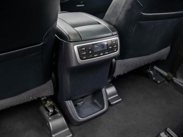used 2015 Toyota Highlander car, priced at $21,700
