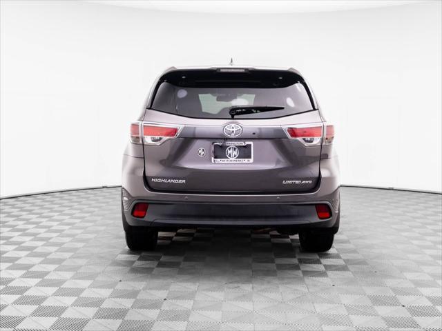 used 2015 Toyota Highlander car, priced at $21,700