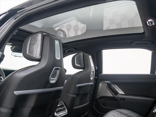 new 2025 BMW 760 car, priced at $127,925