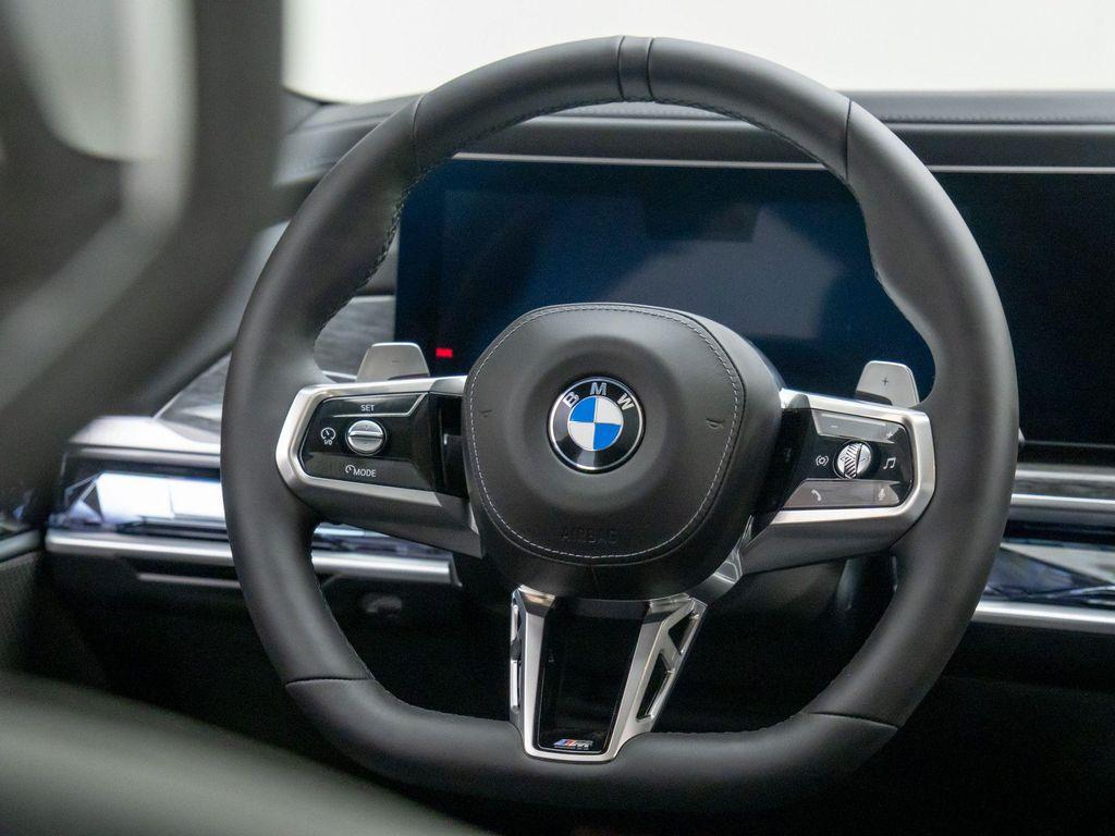 new 2025 BMW 760 car, priced at $127,925