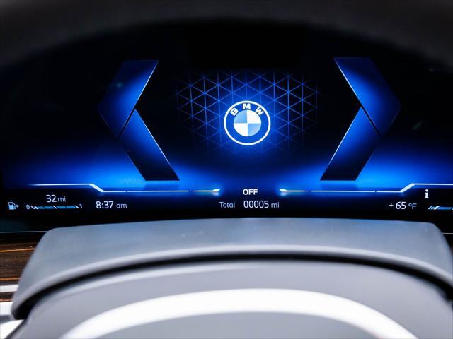 new 2025 BMW X7 car, priced at $100,410