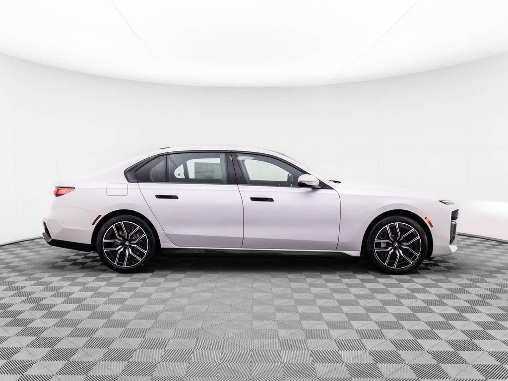 new 2025 BMW 760 car, priced at $127,325