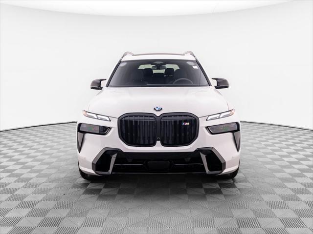 new 2025 BMW X7 car, priced at $114,275