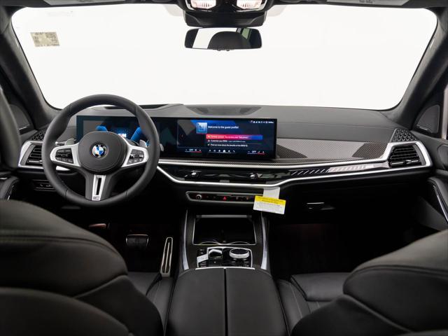 new 2025 BMW X7 car, priced at $114,275