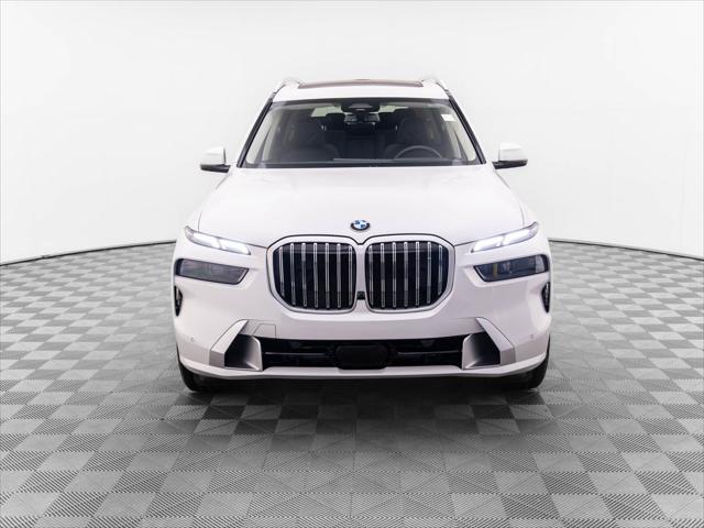 new 2025 BMW X7 car, priced at $89,025