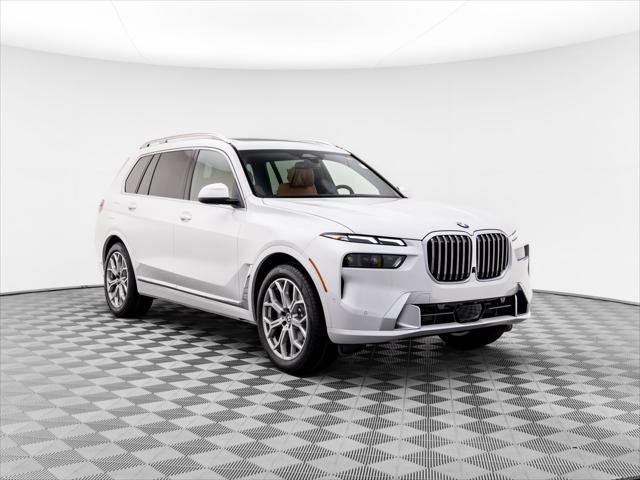 new 2025 BMW X7 car, priced at $89,025