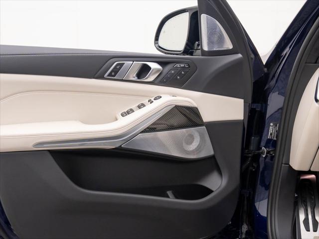 new 2026 BMW X7 car, priced at $126,975