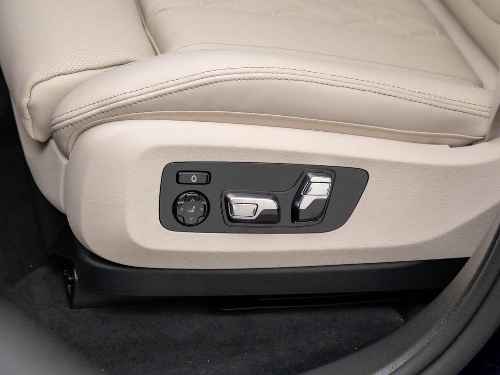 new 2026 BMW X7 car, priced at $126,975