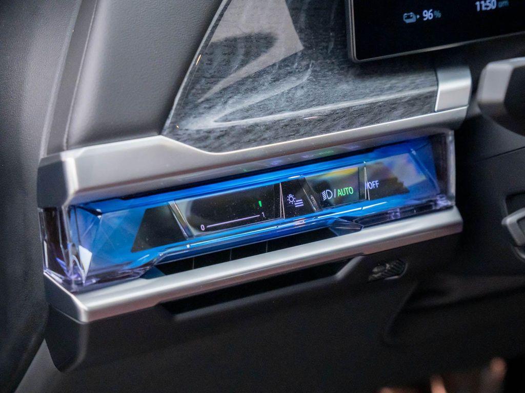 new 2025 BMW i7 car, priced at $113,155