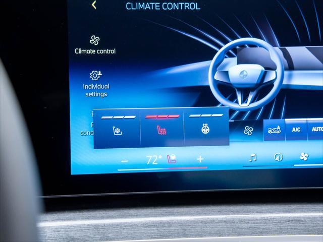 new 2025 BMW i7 car, priced at $113,155