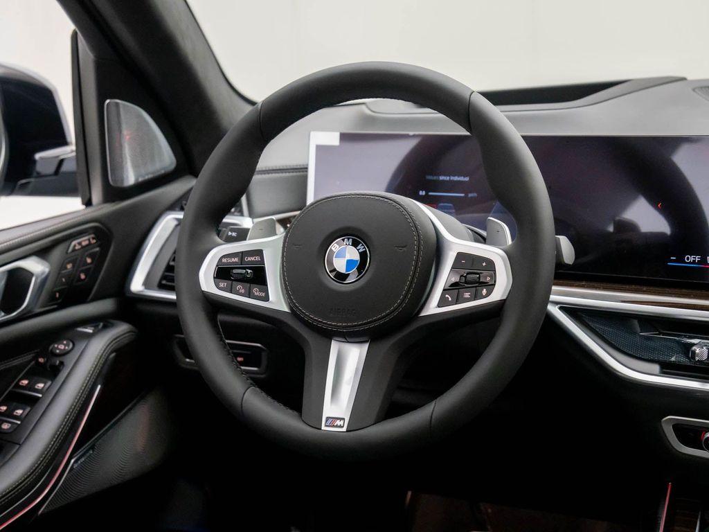 new 2026 BMW X7 car, priced at $101,725