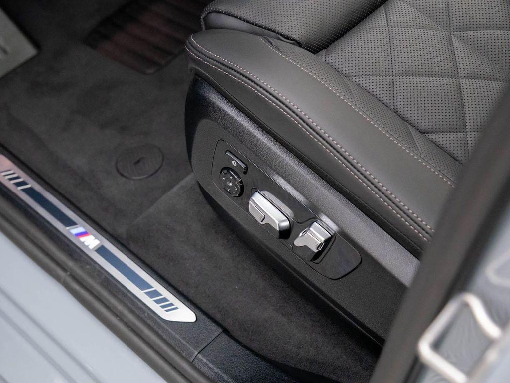 new 2026 BMW X7 car, priced at $101,725
