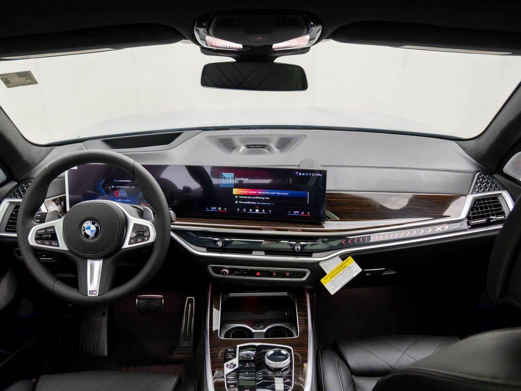 new 2026 BMW X7 car, priced at $101,725
