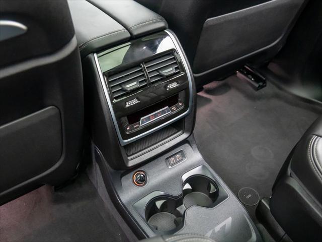 new 2025 BMW X7 car, priced at $121,105