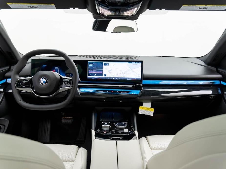 new 2024 BMW 540 car, priced at $71,595
