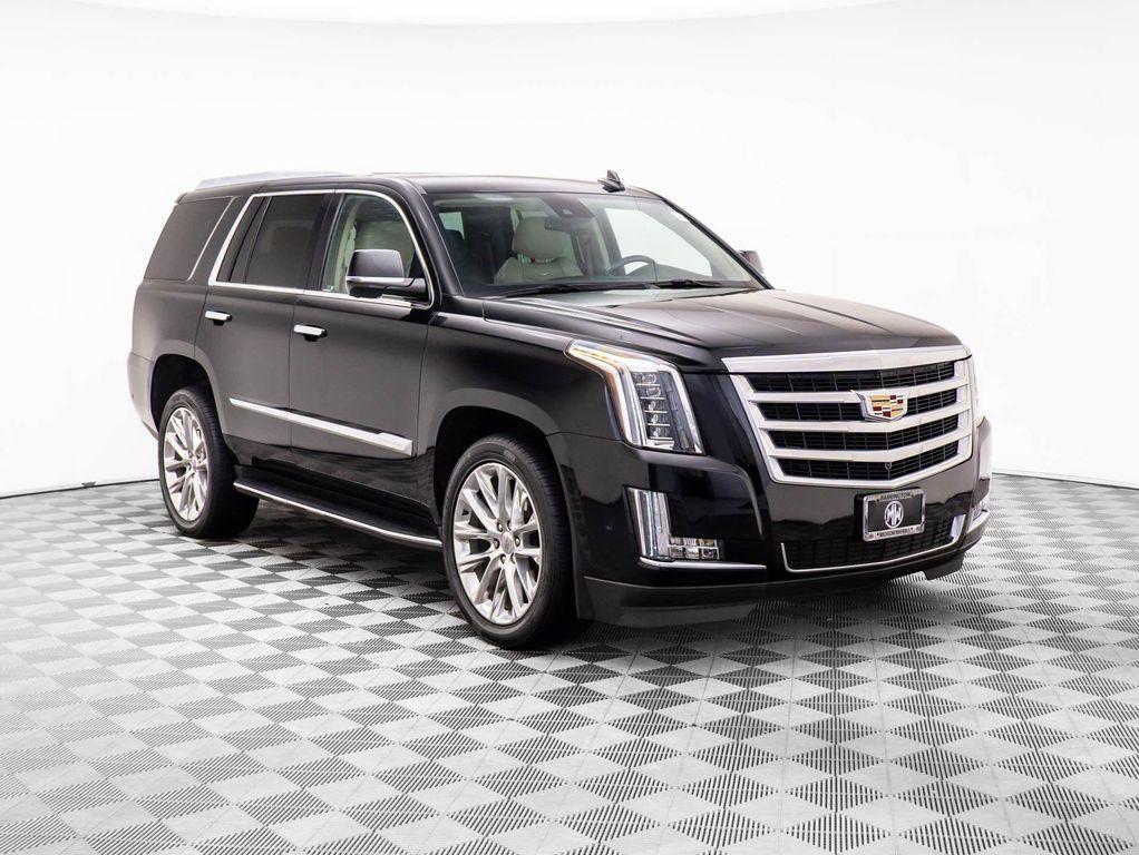 used 2020 Cadillac Escalade car, priced at $35,900