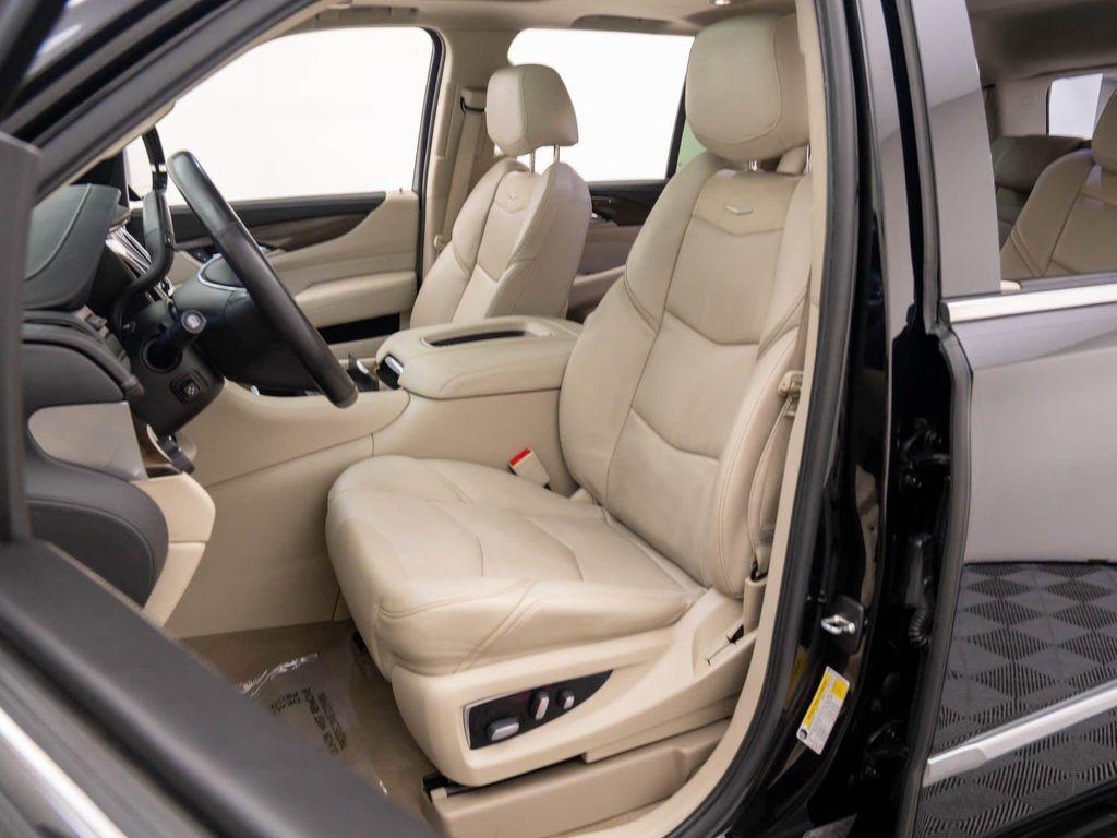 used 2020 Cadillac Escalade car, priced at $35,900