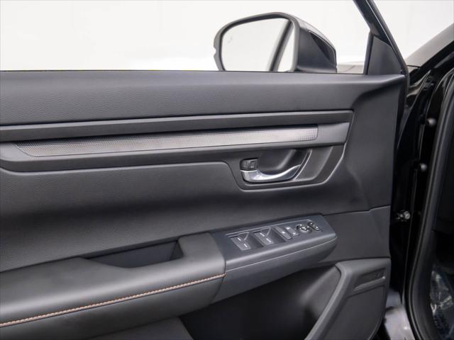 used 2025 Honda CR-V Hybrid car, priced at $35,900