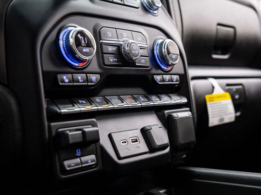 used 2020 GMC Sierra 1500 car, priced at $34,400