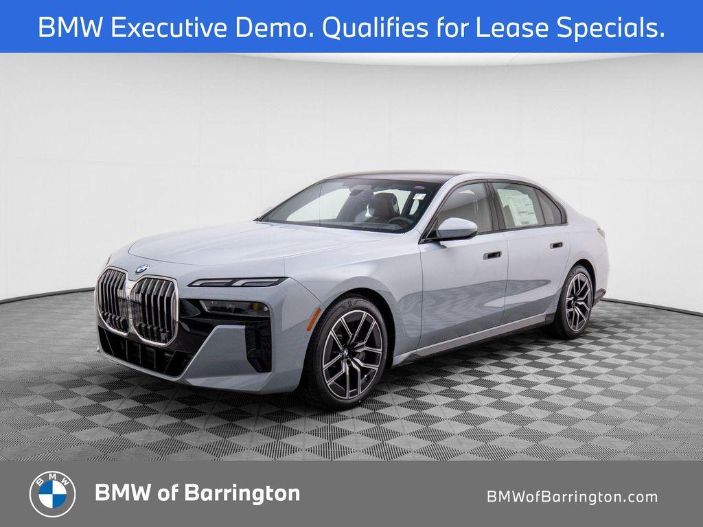 new 2025 BMW 760 car, priced at $126,805