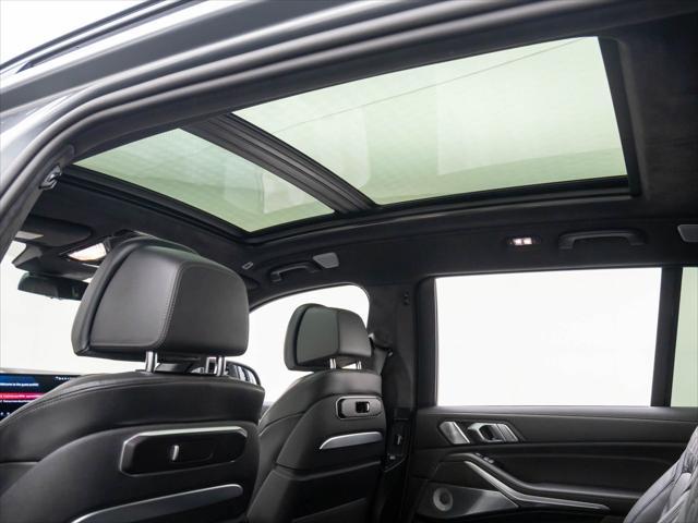 new 2025 BMW X7 car, priced at $126,290